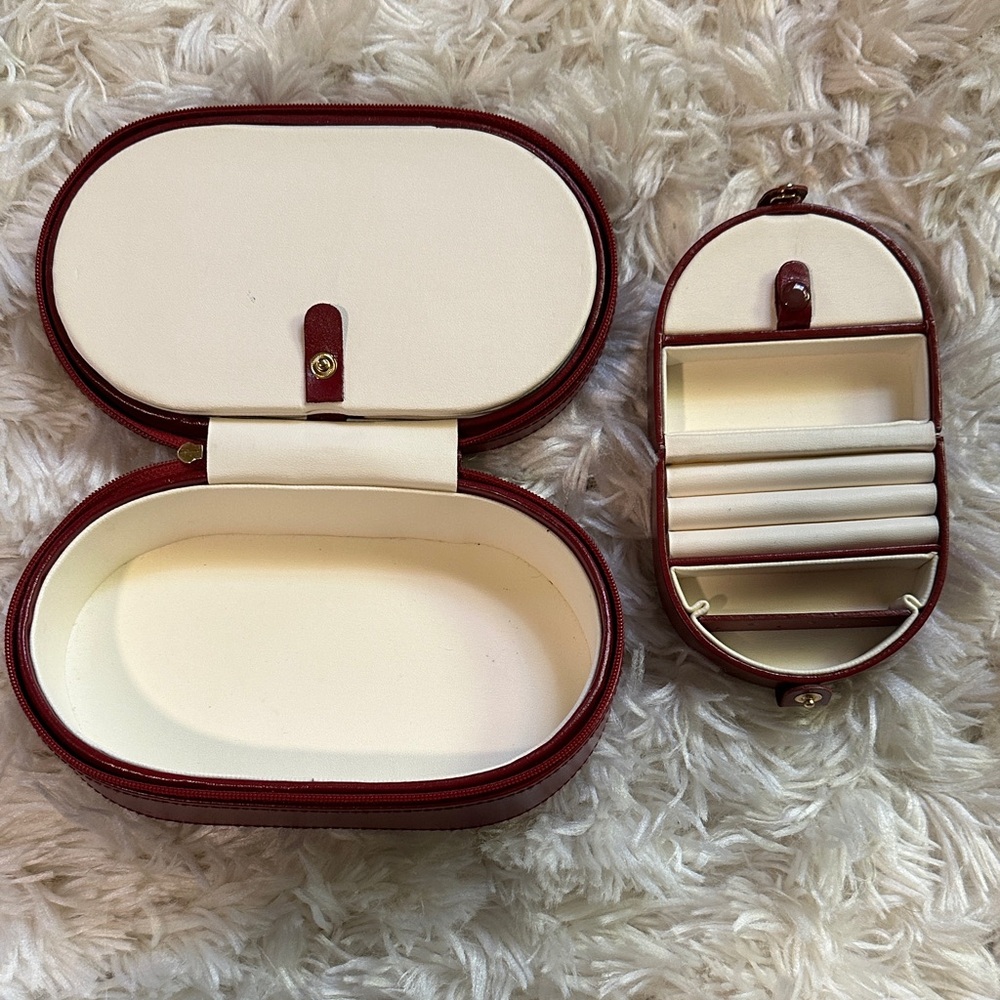 Vintage Wolf Travel Jewelry Case